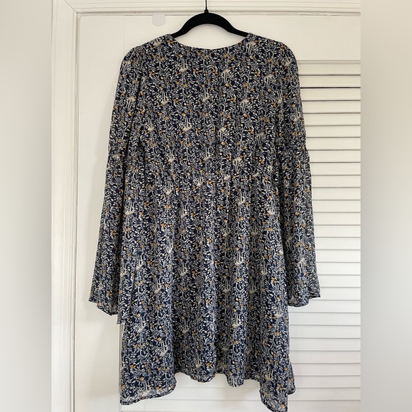 UO Lucca Couture Empire Waist Bell-Sleeve Dress - Picture 13 of 15